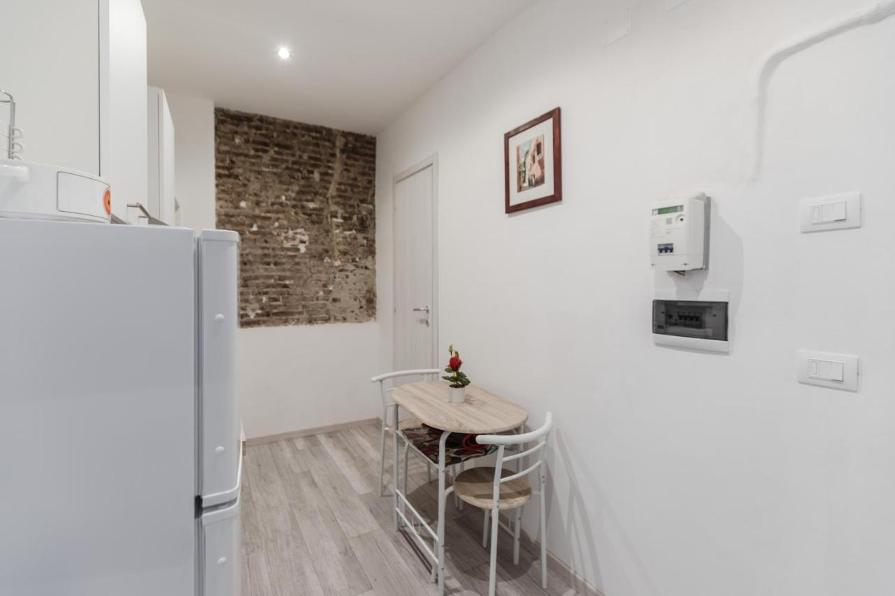 Appartamento Mattoni Rossi - Affitti Brevi Italia Janov Exteriér fotografie